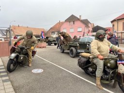 vehicules historiques et parcours memoriel-f
